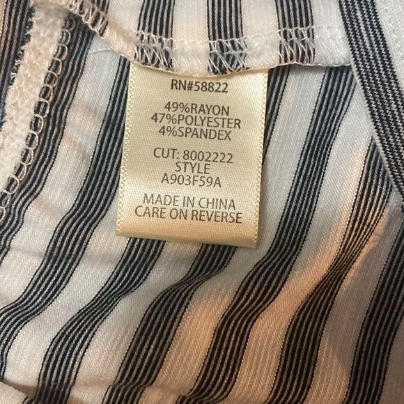 Max Studio Dress - Picture 5 of 8